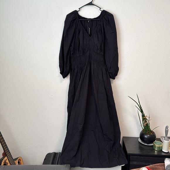Madewell V-Neck Balloon-Sleeve Maxi Dress in Black - Picture 8 of 13